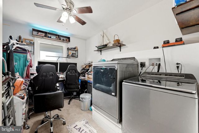 186 APPLE ORCHARD DR, Linden, VA 22642
