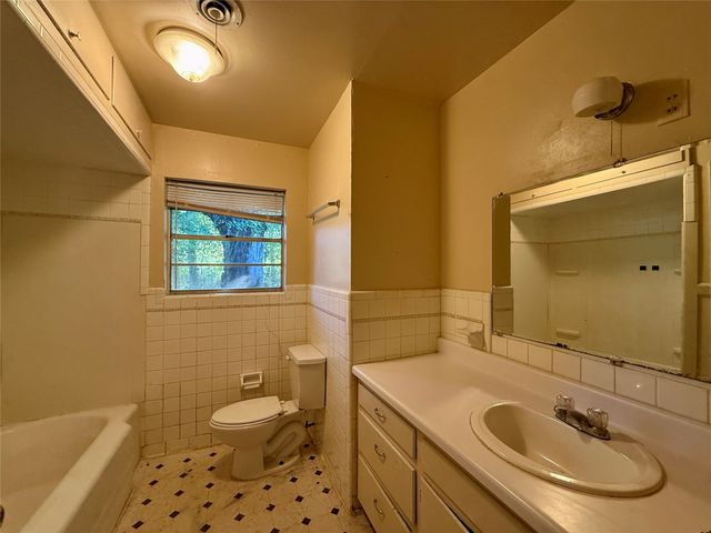 208 W Main Street, Cumby, TX 75433