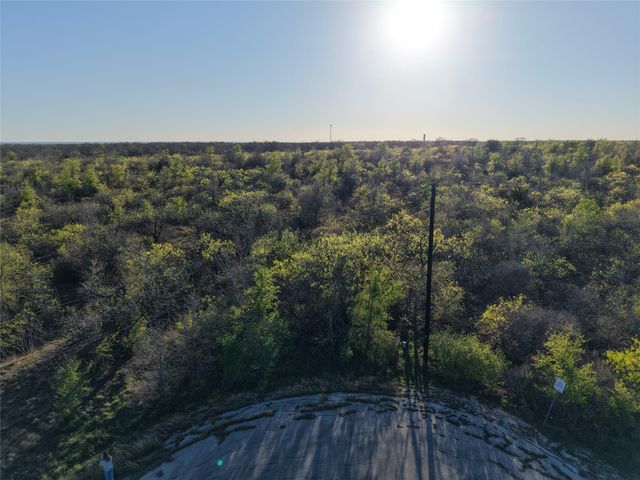 1250 Spanish Oaks BLVD, Lockhart, TX 78644