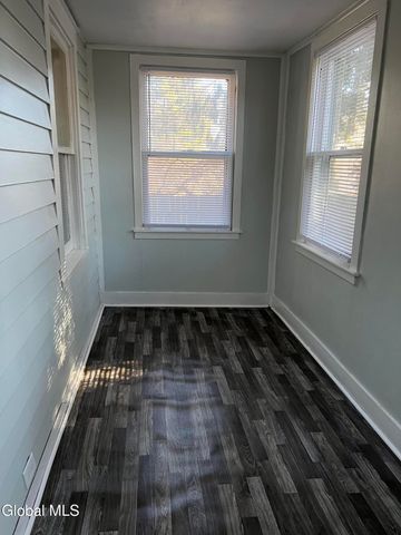 2239 Rosendale Road, Niskayuna, NY 12309