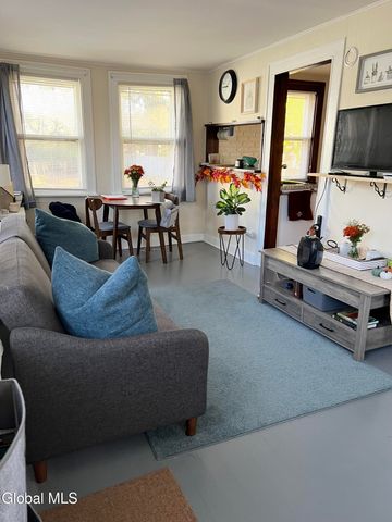 2239 Rosendale Road, Niskayuna, NY 12309