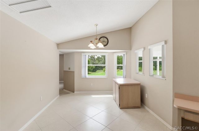 1950 W Tall Oaks Drive, Beverly Hills, FL 34465