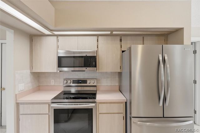 1950 W Tall Oaks Drive, Beverly Hills, FL 34465