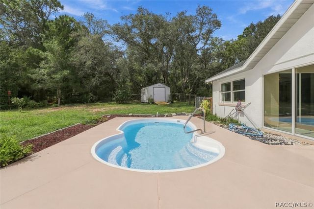 1950 W Tall Oaks Drive, Beverly Hills, FL 34465