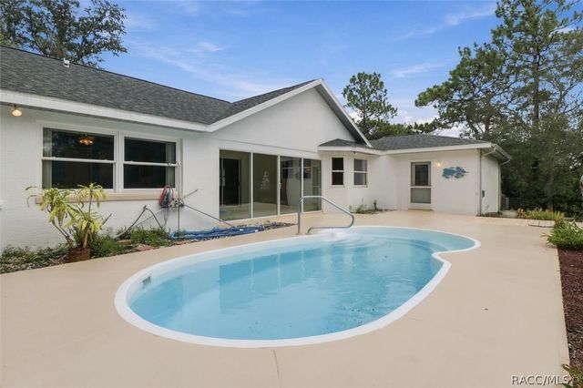 1950 W Tall Oaks Drive, Beverly Hills, FL 34465