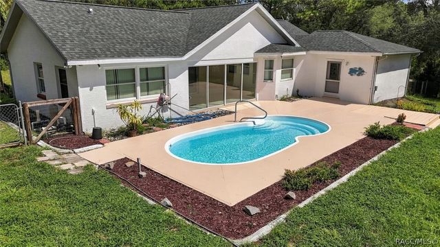 1950 W Tall Oaks Drive, Beverly Hills, FL 34465