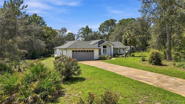 1950 W Tall Oaks Drive, Beverly Hills, FL 34465
