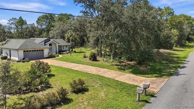 1950 W Tall Oaks Drive, Beverly Hills, FL 34465