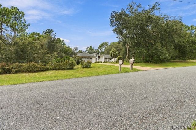 1950 W Tall Oaks Drive, Beverly Hills, FL 34465