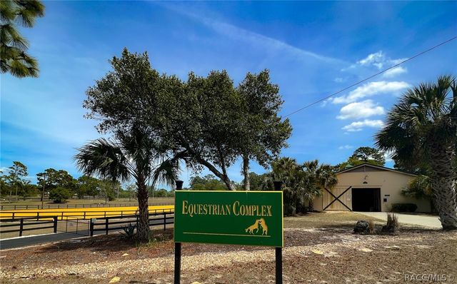 1950 W Tall Oaks Drive, Beverly Hills, FL 34465
