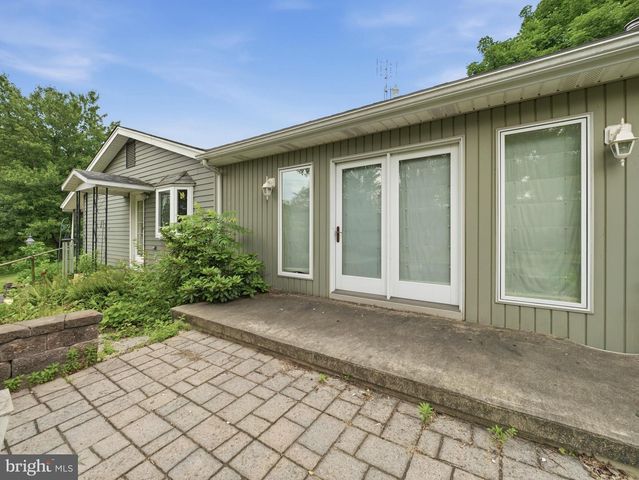 11283 GRANT SHOOK ROAD, Greencastle, PA 17225