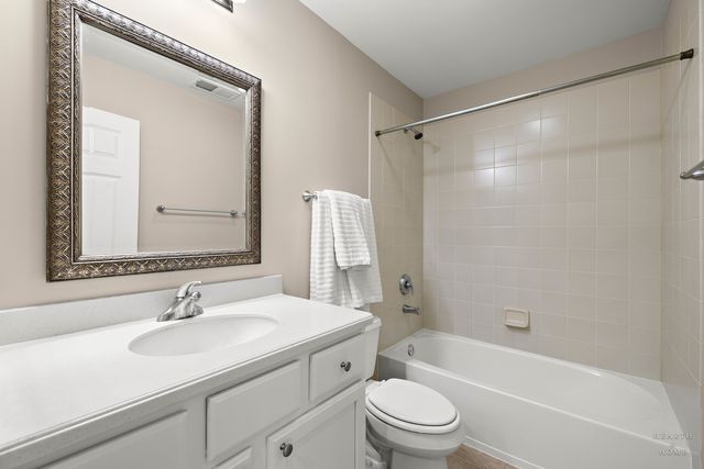 21946 W Tori Lane, Deer Park, IL 60010