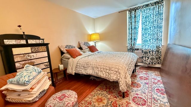 9745 S Karlov Avenue 304, Oak Lawn, IL 60453