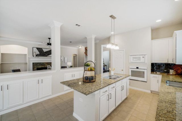 2006 Hayden Lane, Corinth, TX 76210