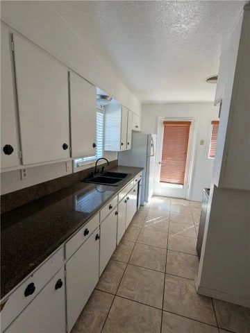 934 E Avenue B, Blythe, CA 92225