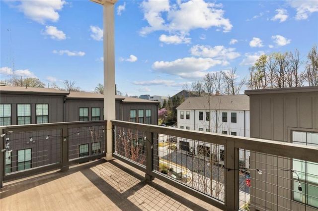 900 Brees NW Court, Atlanta, GA 30318