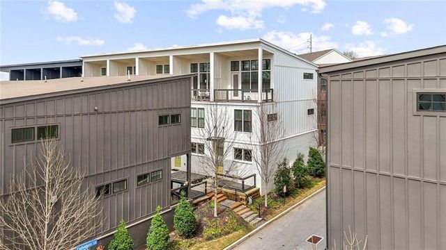 900 Brees NW Court, Atlanta, GA 30318