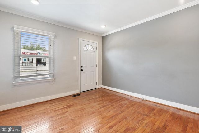 803 S HANOVER ST, Baltimore, MD 21230