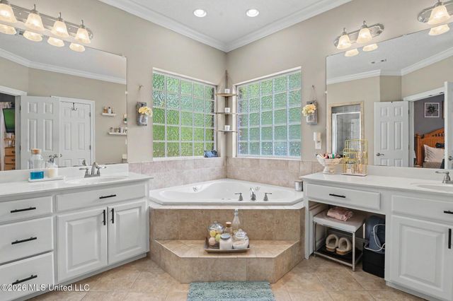 6211 Crump Road, Kiln, MS 39556