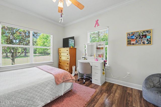 6211 Crump Road, Kiln, MS 39556