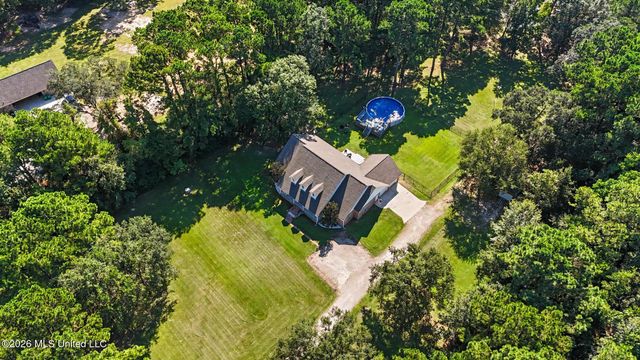 6211 Crump Road, Kiln, MS 39556