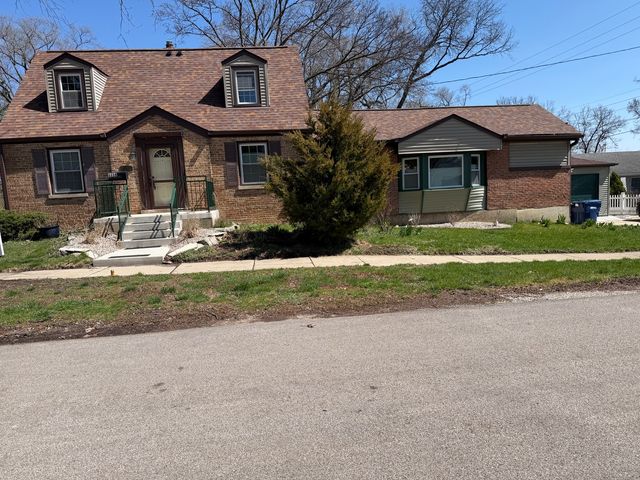 1118 Manchester Road, Wheaton, IL 60187