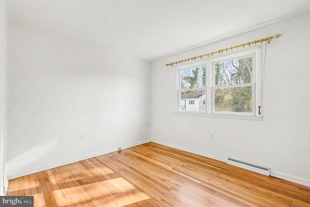 8 ILER LN, Chesapeake City, MD 21915