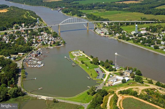 8 ILER LN, Chesapeake City, MD 21915