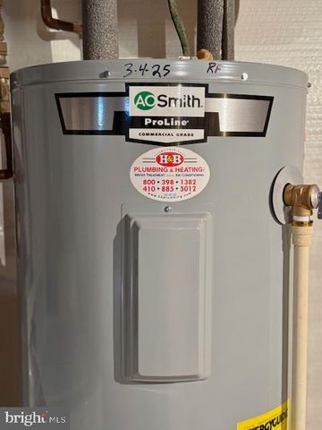 8 ILER LN, Chesapeake City, MD 21915