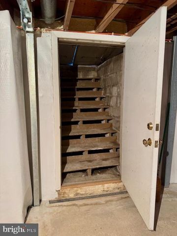 8 ILER LN, Chesapeake City, MD 21915