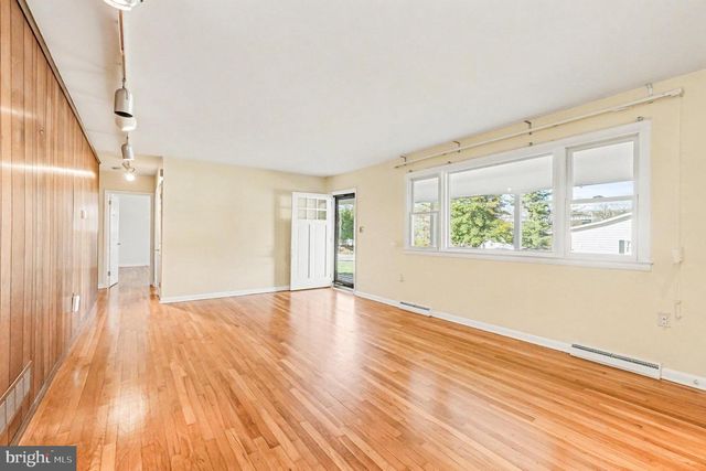 8 ILER LN, Chesapeake City, MD 21915