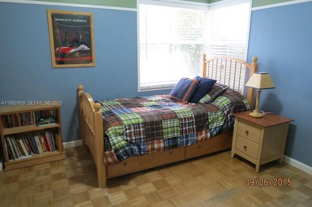 11841 SW 94th St, Miami, FL 33186