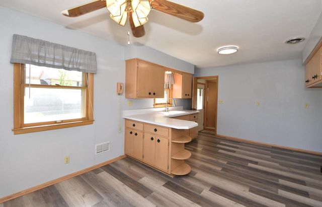 2501 Layton AVENUE, Milwaukee, WI 53221