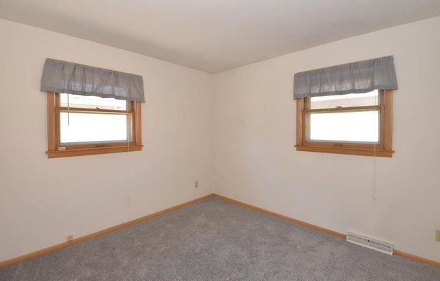2501 Layton AVENUE, Milwaukee, WI 53221