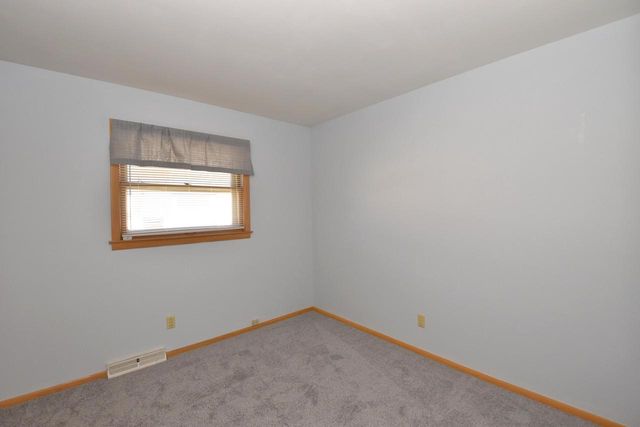 2501 Layton AVENUE, Milwaukee, WI 53221