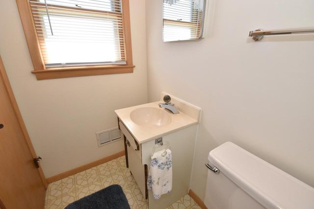 2501 Layton AVENUE, Milwaukee, WI 53221