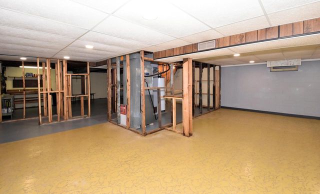 2501 Layton AVENUE, Milwaukee, WI 53221
