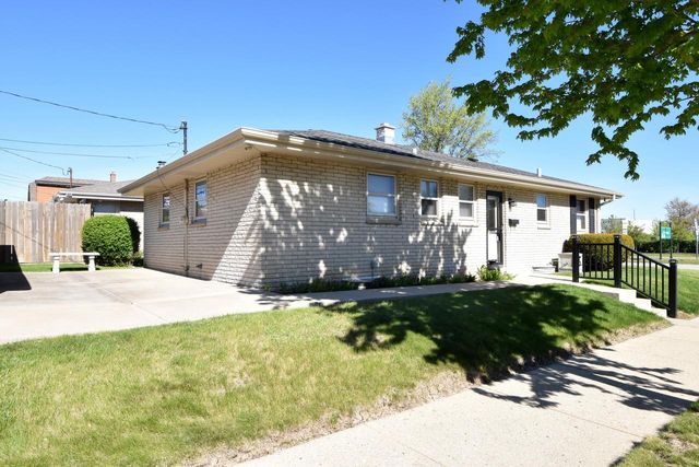 2501 Layton AVENUE, Milwaukee, WI 53221