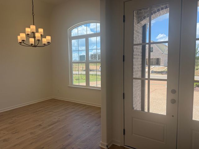 85 RIDGEFIELD DR, Oakland, TN 38060