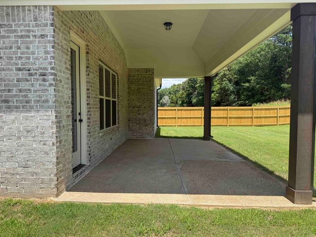 85 RIDGEFIELD DR, Oakland, TN 38060