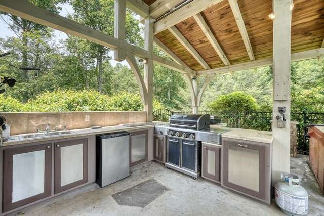 115 Dawsons Lane, Murphy, NC 28906