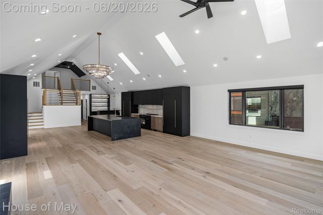 10890 Hillway Drive, White Lake Charter Township, MI 48386