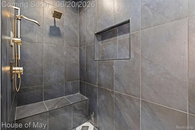 10890 Hillway Drive, White Lake Charter Township, MI 48386