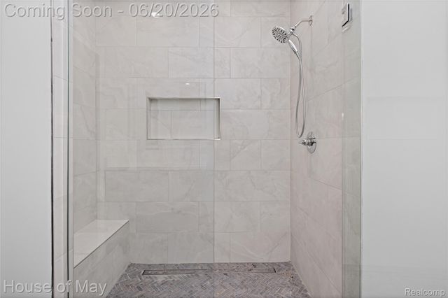 10890 Hillway Drive, White Lake Charter Township, MI 48386