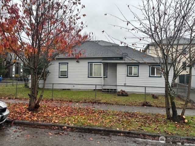 1922 15th Avenue S, Seattle, WA 98144