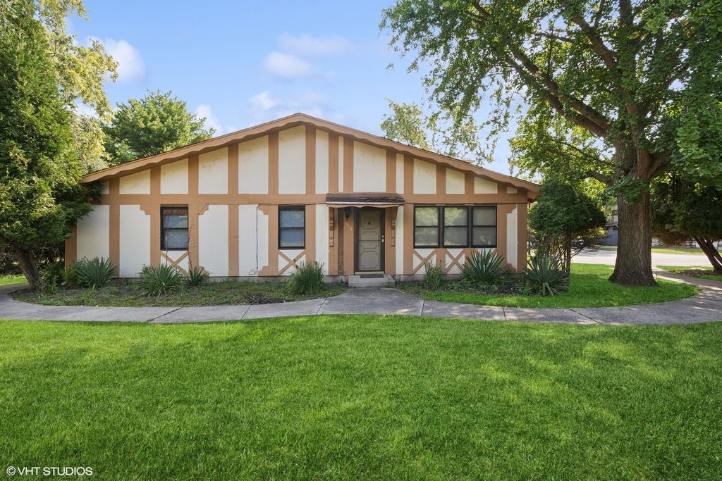 19128 S Pine Drive 19128, Country Club Hills, IL 60478