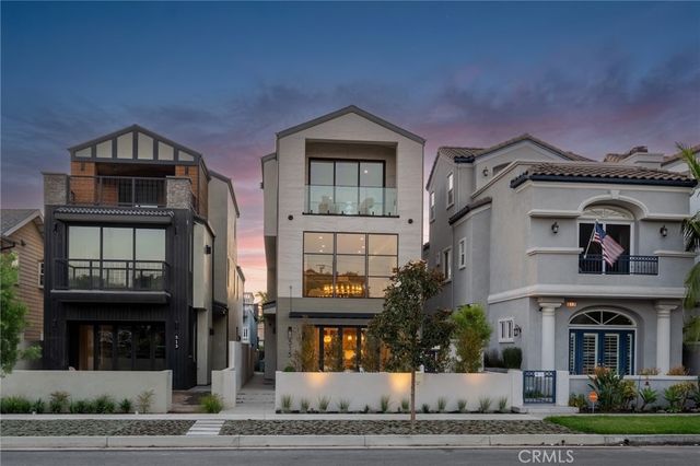 515 12th Street, Huntington Beach, CA 92648