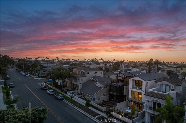 515 12th Street, Huntington Beach, CA 92648