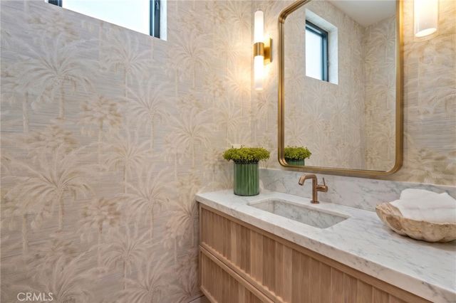 515 12th Street, Huntington Beach, CA 92648