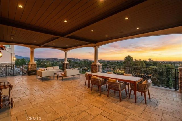 18352 Cerro Villa, Villa Park, CA 92861
